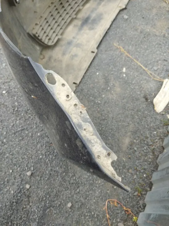 FIAT PUNTO GRANDE 05 Paraurti anteriore image 7