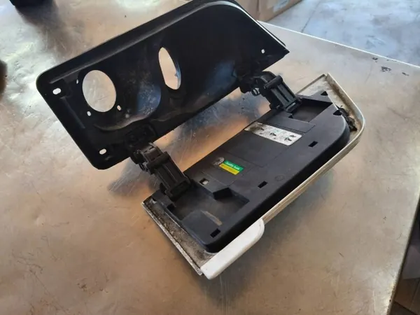 Tapa AD Blue Ford Transit Custom OEM CNE485 image 3