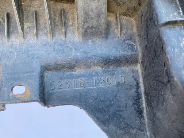 Framstötfångare 52618-12010 Toyota Auris I image 8