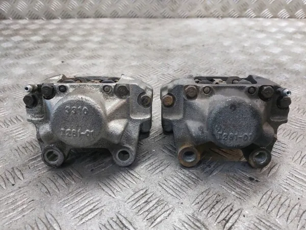Gebruikte remschijven & remklauwen achter voor Opel Omega B 2.0 8V image 7