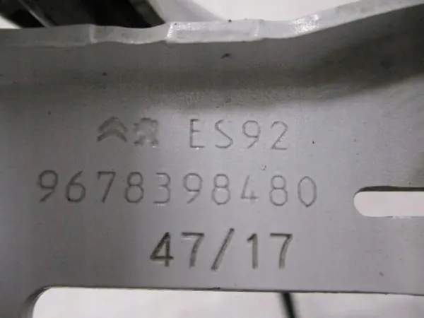Bisagra del Capó Derecha OEM 9678389580-123ds-fbc4f6-a90e37 image 6