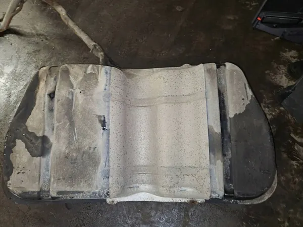 Hyundai Kraftstofftank OEM 31150-2e800 - Gebraucht image 4