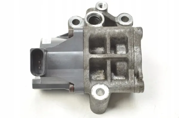 Oliepomp Volvo V60 2.4 D6 OEM 31325625 image 3
