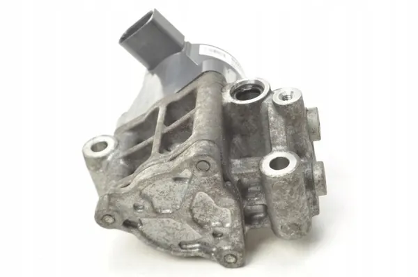 Oliepomp Volvo V60 2.4 D6 OEM 31325625 image 7
