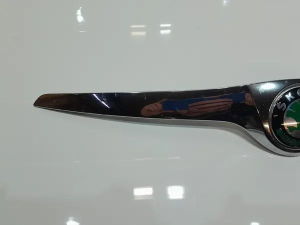 SKODA FABIA II Lift Chrome Grille Trim 5J0853633C image 2