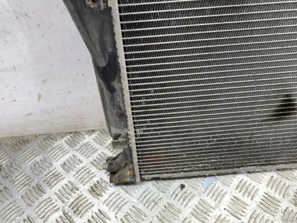Toyota Avensis T250 Vattenkylare OEM AMD134527 image 3