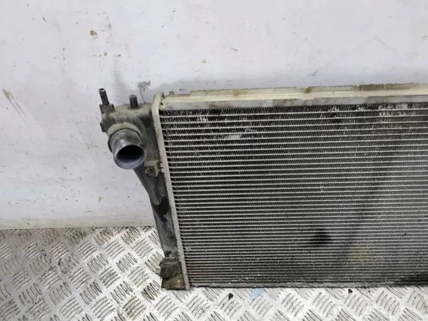 Toyota Avensis T250 Vattenkylare OEM AMD134527 image 5
