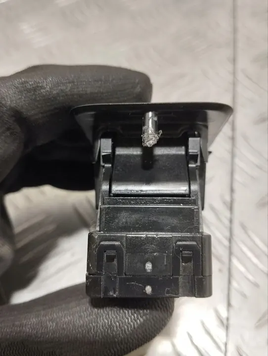 Interruptor de freio de estacionamento elétrico Aston Martin DB11 2019 A2059051516 image 5