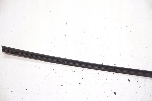 Gebrauchte Frontscheibenleiste rechts OEM 31214493 image 7