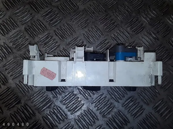 Module de contrôle climatisation Citroen Berlingo OEM 69930002 image 3