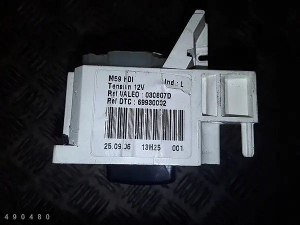 Module de contrôle climatisation Citroen Berlingo OEM 69930002 image 7