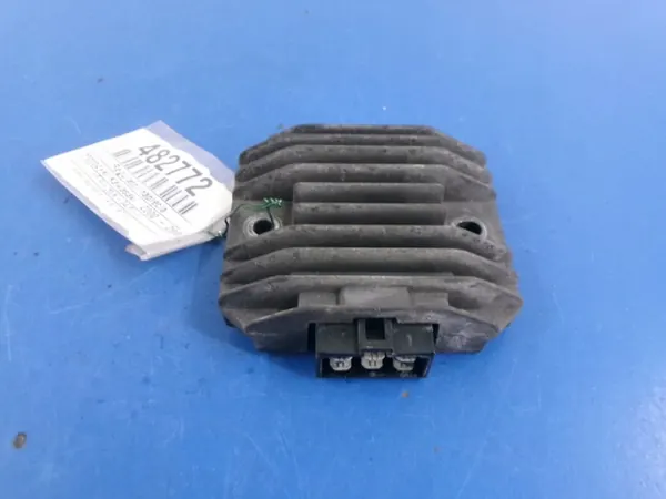 Régulateur de tension Kawasaki Ninja ZX600F OEM 01 image 2