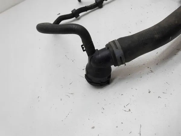 Vesiliitin 5Q0122101BP Golf VII Octavia III image 2