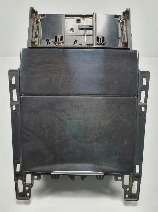Mercedes W212 Aschenbecher OEM A2126805850 - Gebraucht image 2