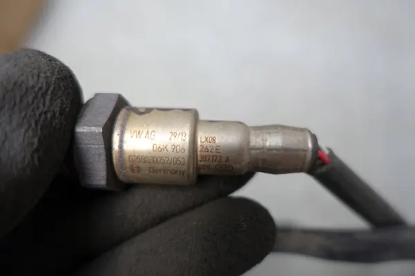 Sensor Lambda VW BEETLE 5C 2.0 TSI OEM 06K906262E image 2