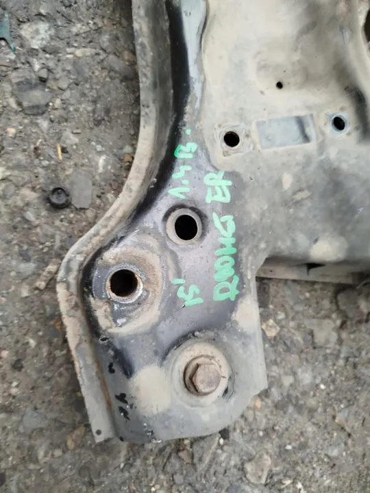 Chariot Berceau SKODA ROOMSTER 1.4 B 6R0407151E image 2