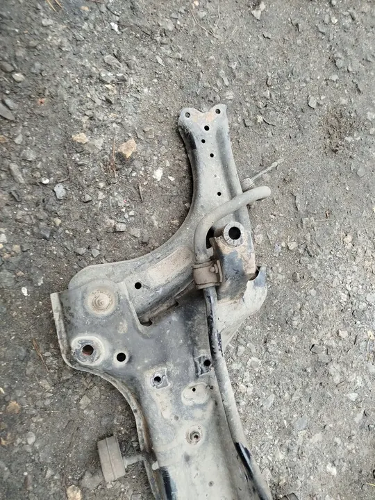 Chariot Berceau SKODA ROOMSTER 1.4 B 6R0407151E image 4