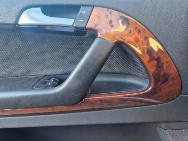 OEM Zawada-390041- Garniture Portière Gauche Audi A3 8P image 3