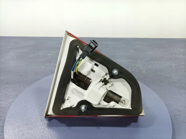 SKODA SUPERB II LIFT LÁMPARA TRASERA IZQUIERDA LED 3T5945094A image 4