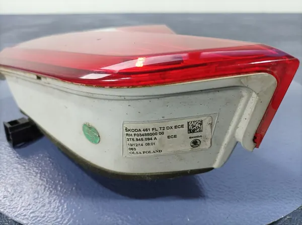 SKODA SUPERB II LIFT LÁMPARA TRASERA IZQUIERDA LED 3T5945094A image 6
