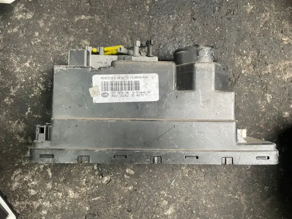 Mercedes-Benz keskuslukituspumppu OEM 2108002448 image 2