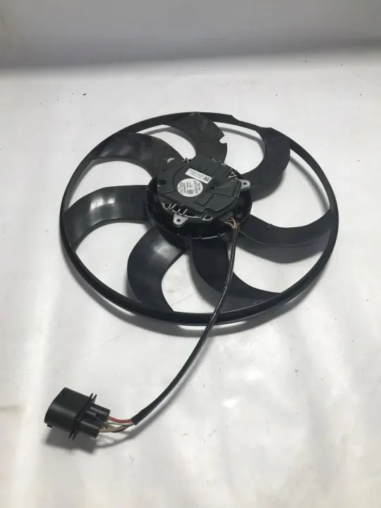 Ventilateur de radiateur OEM 5Q0959455BF pour VW Tiguan II 1.5 TSI image 2