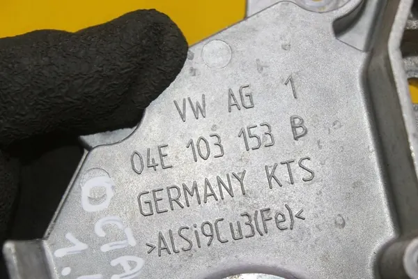 Carcaça do Selo do Virabrequim Skoda Octavia III Audi VW 1.4 TSI image 6