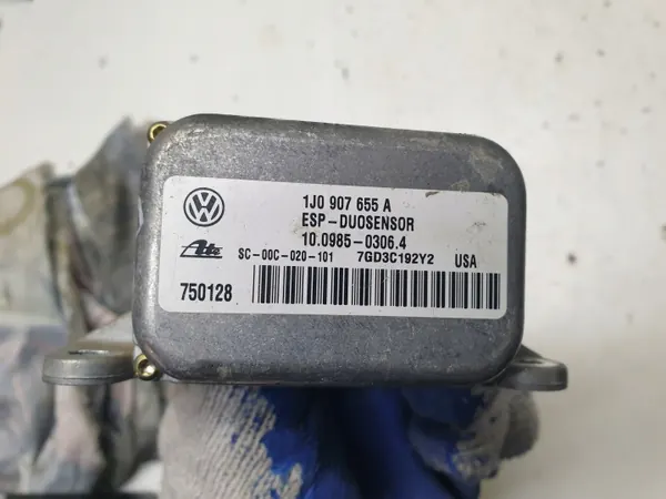 ESP-sensor 1J1907637D voor VW Golf IV - Gebruikt image 4