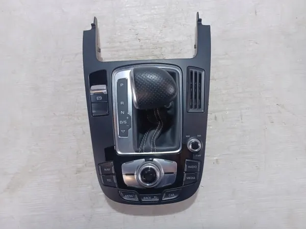 Audi A4 B8 MMI Pook OEM 8T0919611K image 2