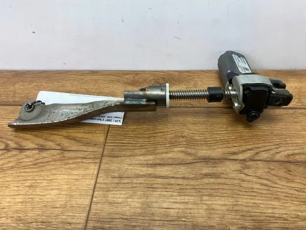 Sitzmotor Cadillac CTS OEM 1397221067PINYA 2014+ image 2