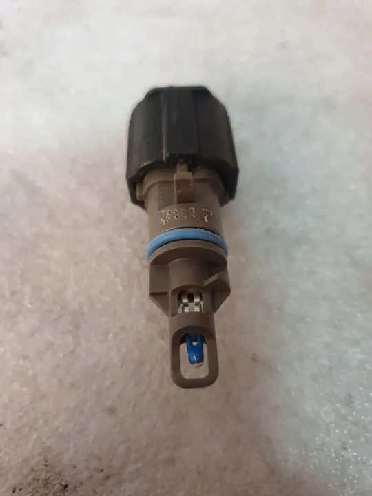 Luftintagstemperatursensor FORD FIESTA MK8 image 3