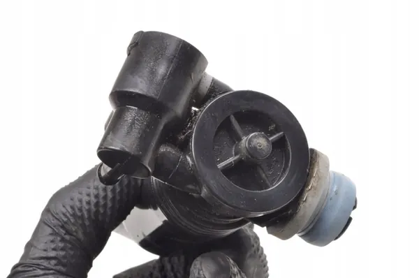 Volvo Scheibenwaschpumpe OEM 1037554001 - Gebraucht image 4