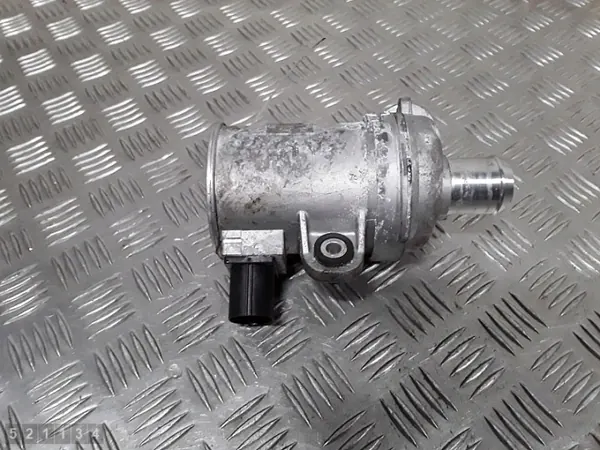 Bomba de agua calefacción Ford Kuga OEM LX6E8501BA Usada image 3