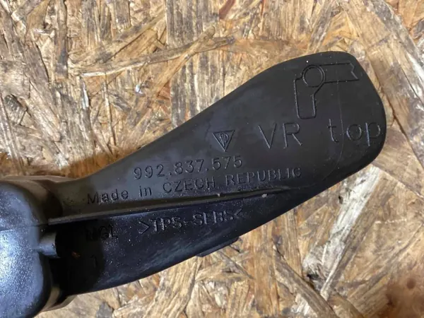 Porsche 992 Ovenpysäyttäjä OEM 992837249 - Oikea Puoli image 6