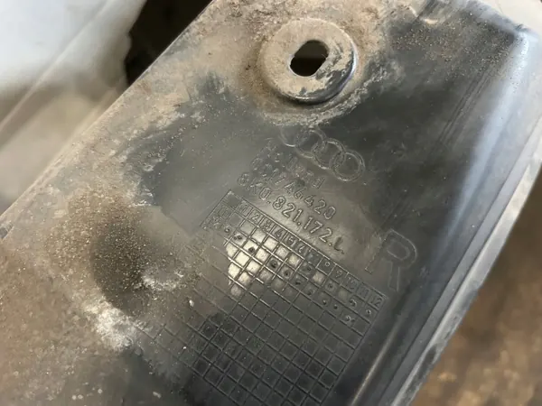 OEM 8K0821172L Arco de Roda Dianteiro Direito Audi A4 B8 image 4