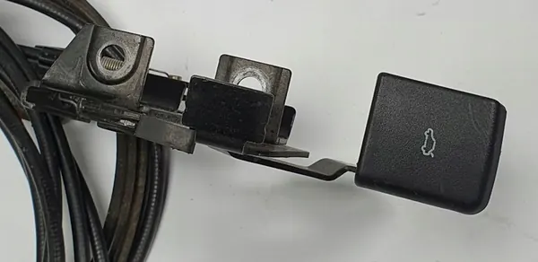 Cabo de abertura da tampa de combustível Skoda Fabia I HB image 3