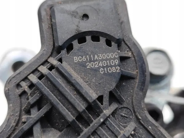 Hyundai Kona Taka jarrupuristin OEM BC611A3000C image 7