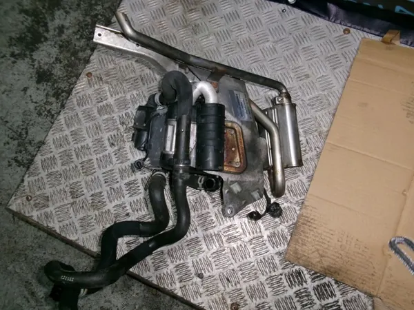 BMW 5 F10 F11 Webasto Diesel Lämmitys OEM 9250302 image 2