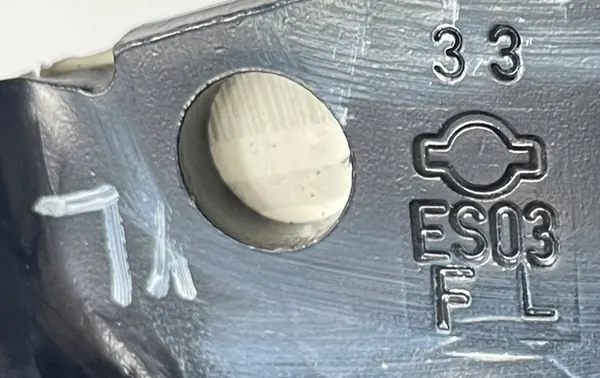 NISSAN ALMERA PRIMERA QASHQAI LEFT DOOR HINGE 80421-BU030 image 4