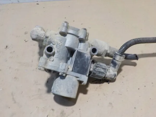 ABS-modulatieklep OEM 4721950160 - Gebruikt image 2