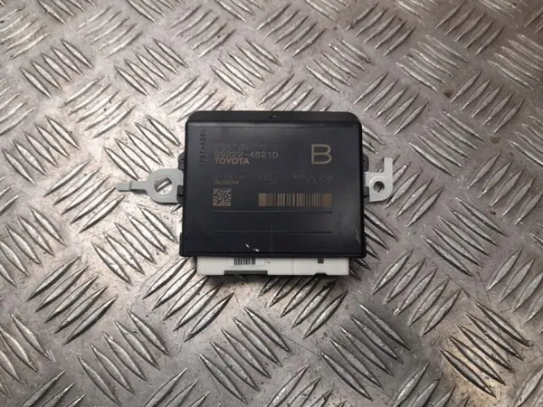 Módulo de porta Lexus RX 450H 2021 OEM 8922248210 image 2