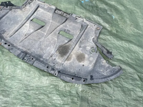 Motorplåt Audi A4 B6 B7 image 6