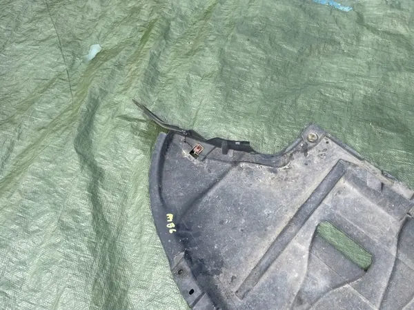 Motorplåt Audi A4 B6 B7 image 7