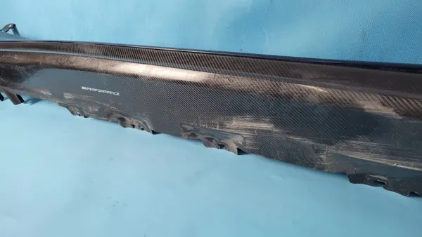 BMW X6 G06 Höger Kolfibersidolist OEM 8069996 image 4
