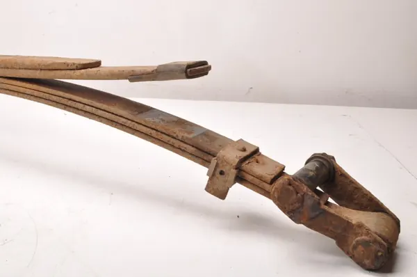 Ressort à lames arrière Ford Ranger IV OEM 373974 image 3