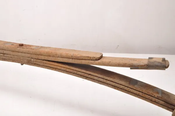 Ressort à lames arrière Ford Ranger IV OEM 373974 image 4