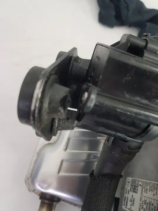Audi A6 C8 Webasto Heizung OEM 4K0265081K image 6