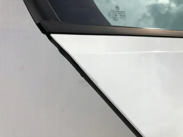 Höger bakdörrfönster 2016 VW Golf 7 image 5