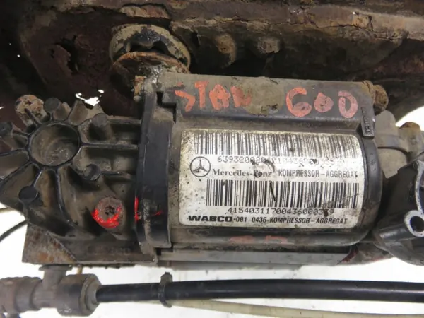 Mercedes Vito 639 luftfjädringskompressor OEM image 10