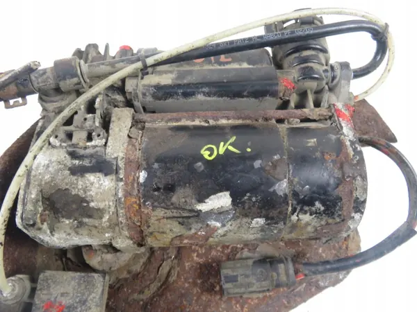 Mercedes Vito 639 luftfjädringskompressor OEM image 4